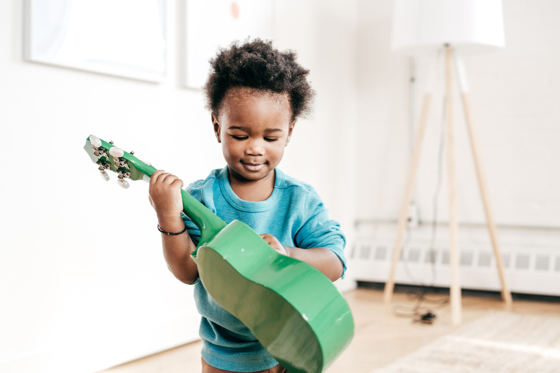 Toddler and music education